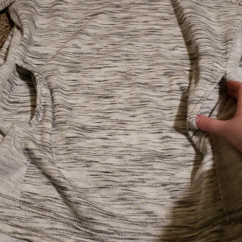 Sweater - Picture 2 of 5